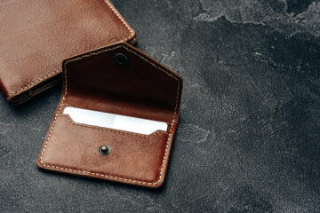 custom wallet and cardholder manufacturing